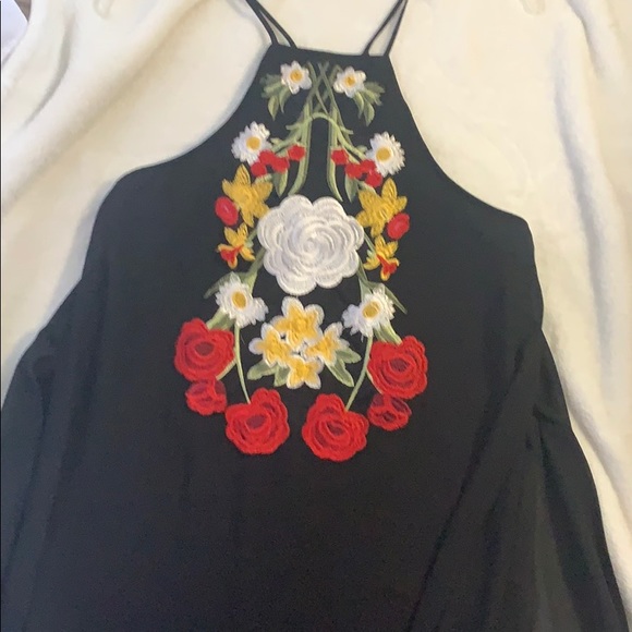 Black dress - Picture 2 of 4